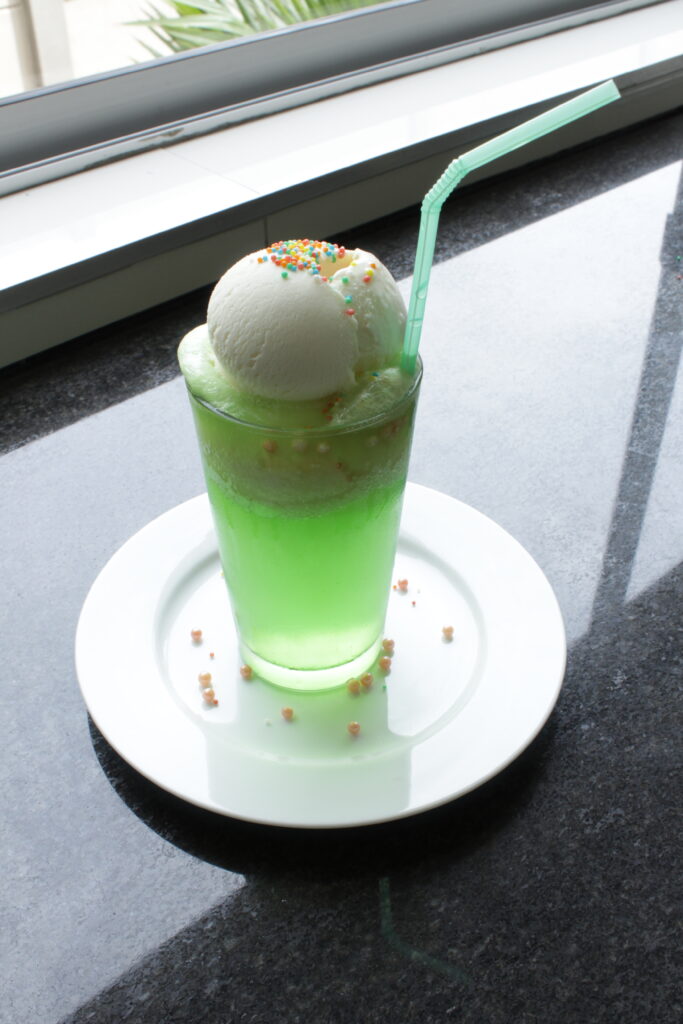 Spar-letta Creme Soda float - Food Photography